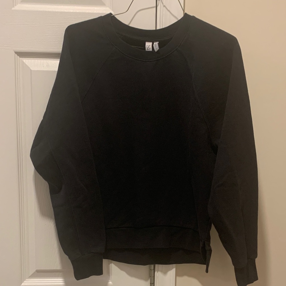 Zella Women's Black Crew Neck sweatshirt